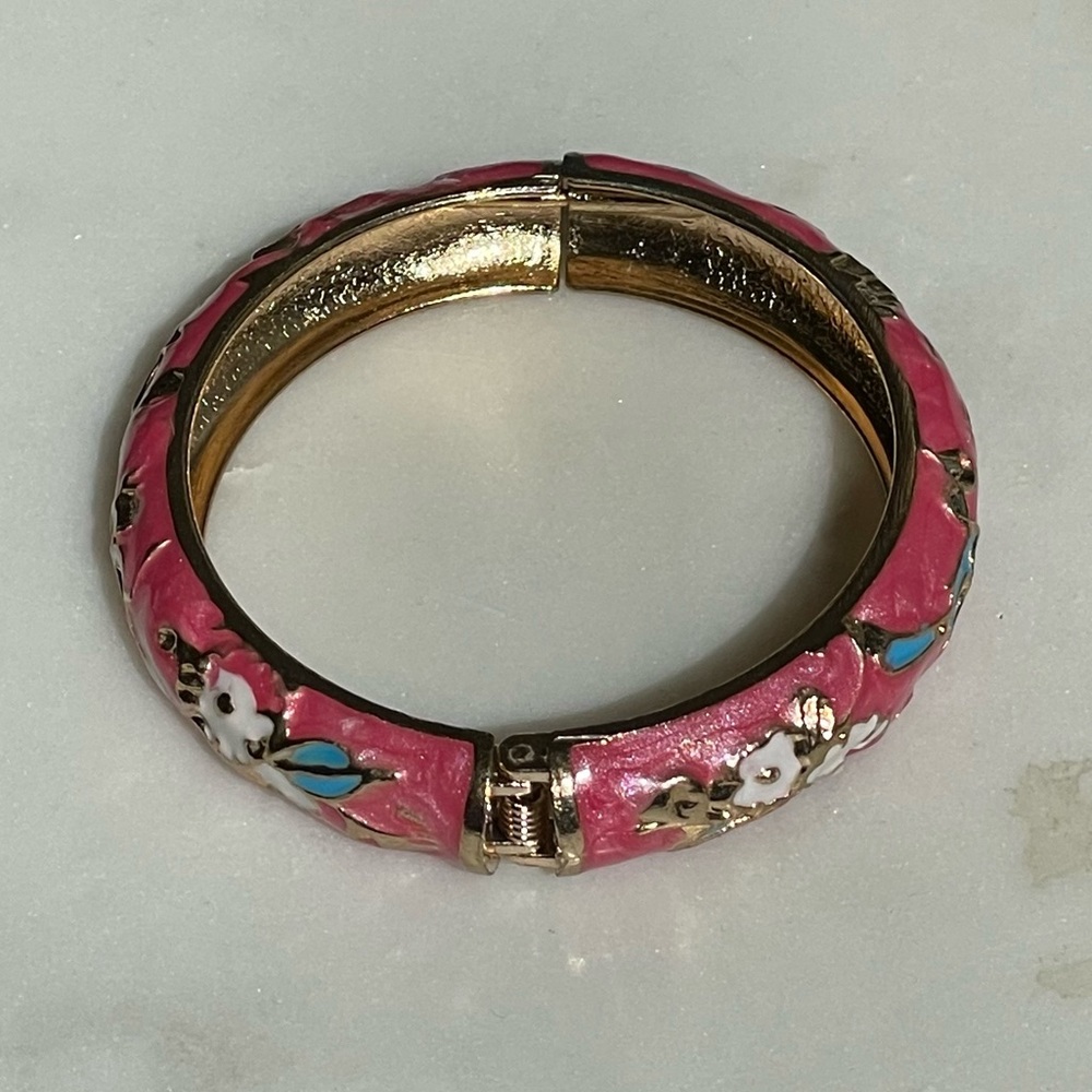 pink enamel gold flowers bracelet - Picture 3 of 10